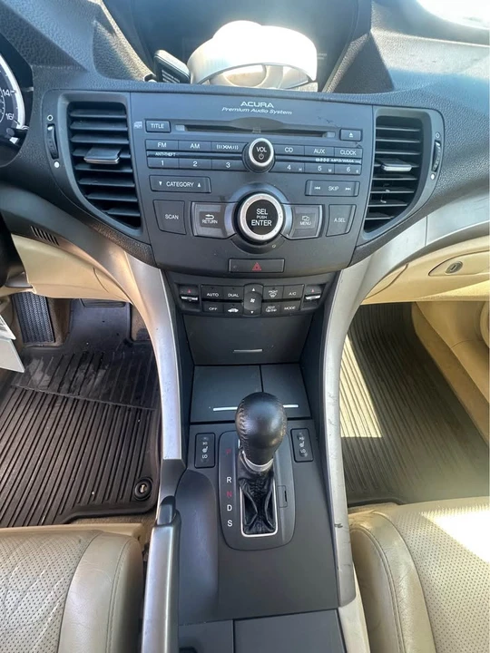 2010 Acura TSX 2nd Gen - Image 13 of 15