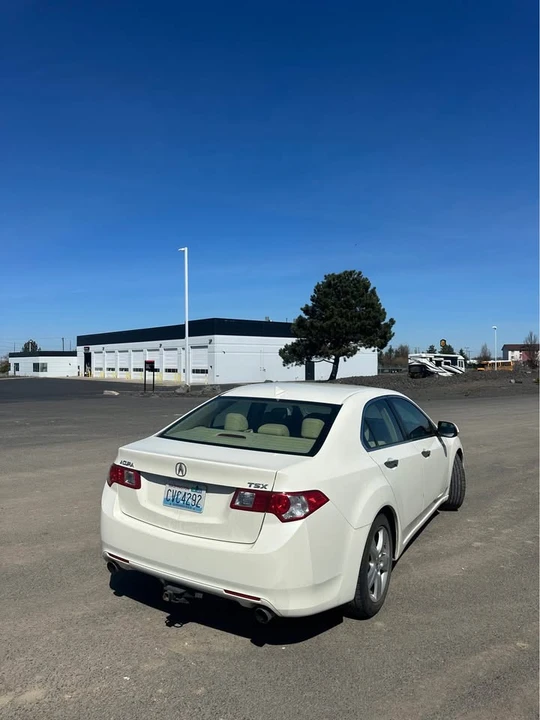 2010 Acura TSX 2nd Gen - Image 6 of 15
