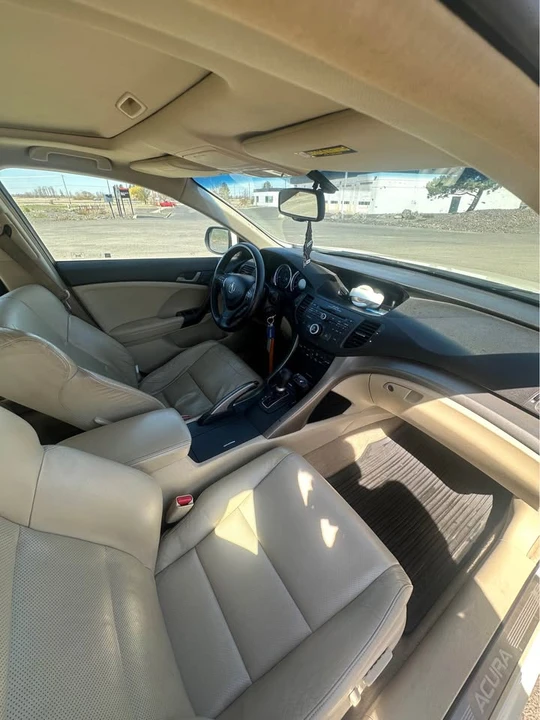 2010 Acura TSX 2nd Gen - Image 9 of 15