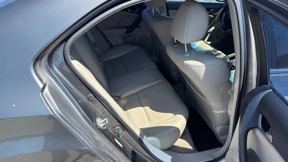 2010 Acura TSX 2nd Gen - Image 9 of 11