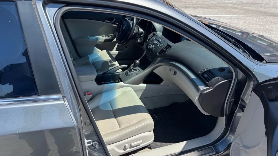 2010 Acura TSX 2nd Gen - Image 7 of 11