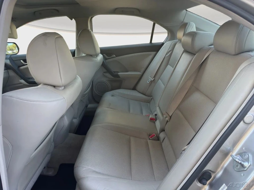 2010 Acura TSX 2nd Gen - Image 14 of 21
