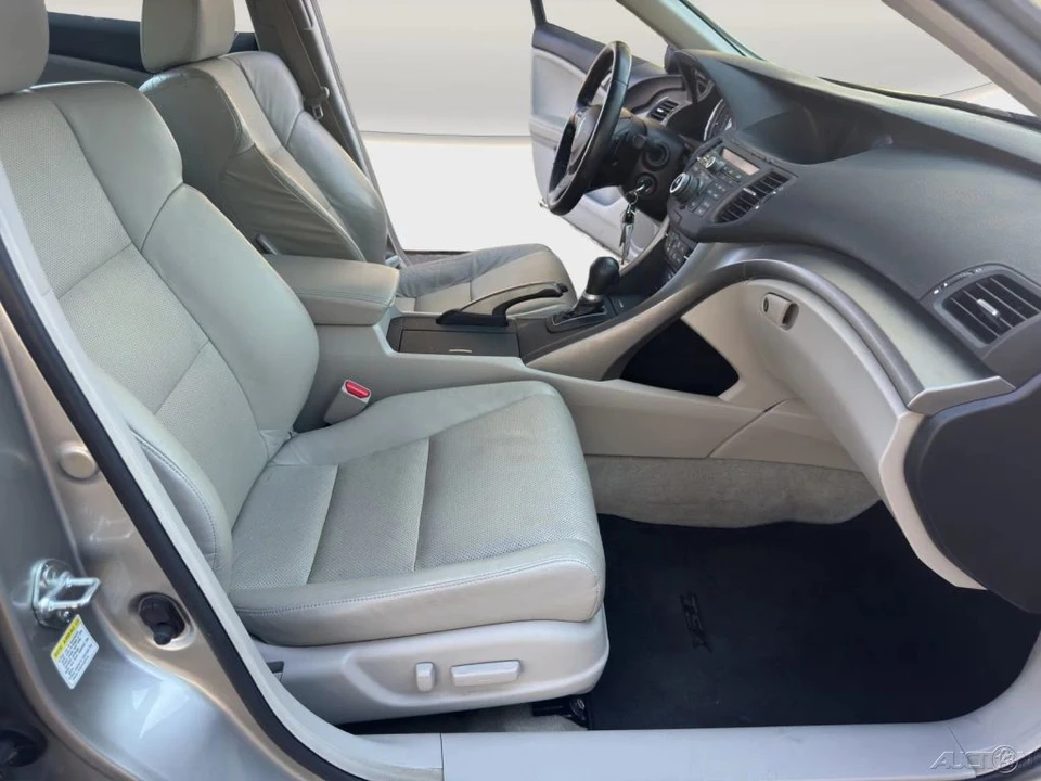 2010 Acura TSX 2nd Gen - Image 19 of 21