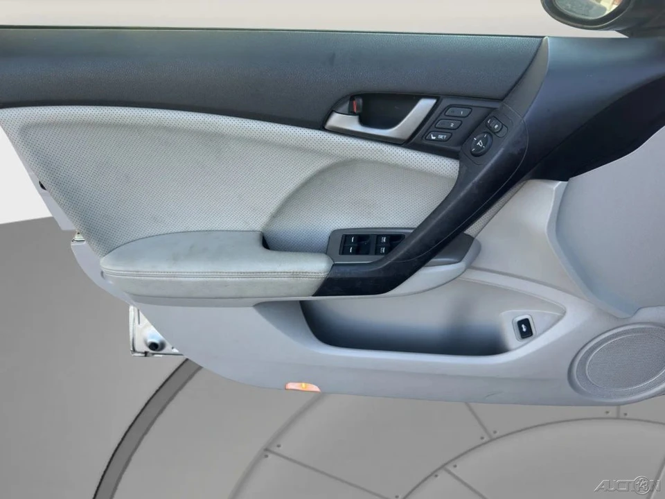 2010 Acura TSX 2nd Gen - Image 13 of 21