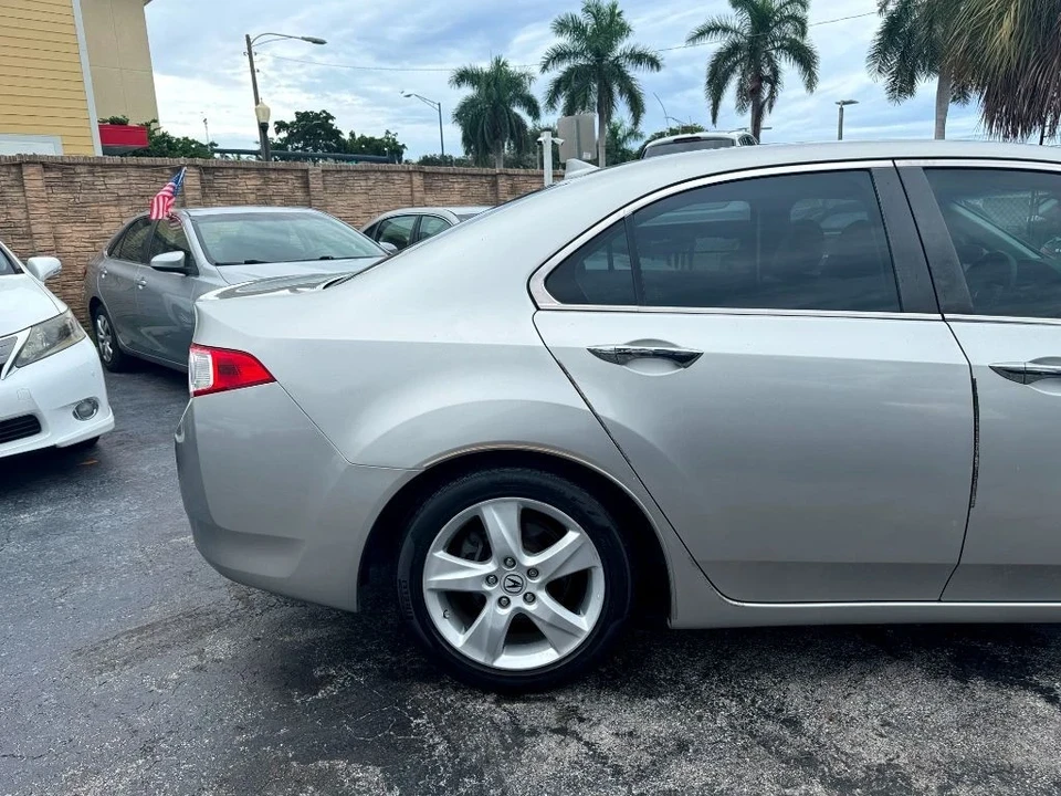 2010 Acura TSX 2nd Gen - Image 17 of 21