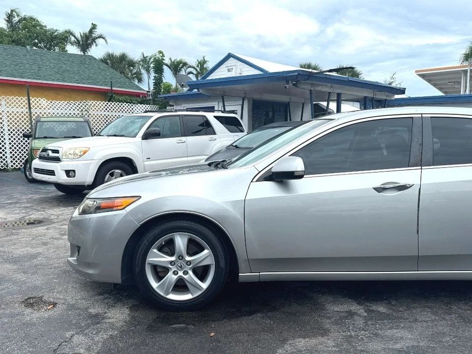2010 Acura TSX 2nd Gen - Image 13 of 21