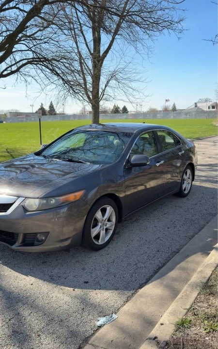 2010 Acura ILX - Image 4 of 7
