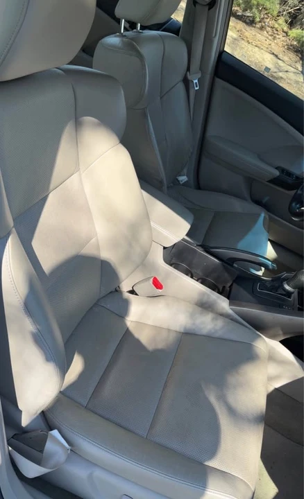 2010 Acura ILX - Image 7 of 7