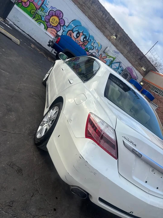 2010 Acura RL 2nd Gen - Image 2 of 13