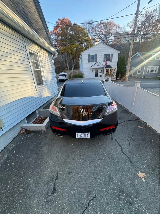 2010 Acura TL 4th Gen - Image 2 of 9