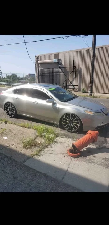 2010 Acura TL 4th Gen - Image 4 of 5