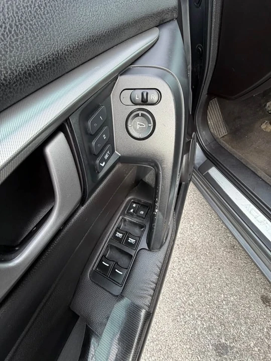 2010 Acura TL 4th Gen - Image 15 of 17