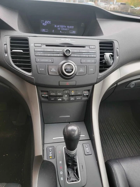 2010 Acura TSX 2nd Gen - Image 11 of 18