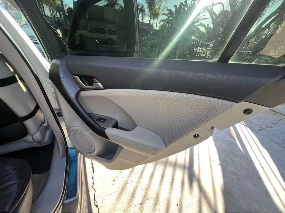2010 Acura TSX 2nd Gen - Image 11 of 20