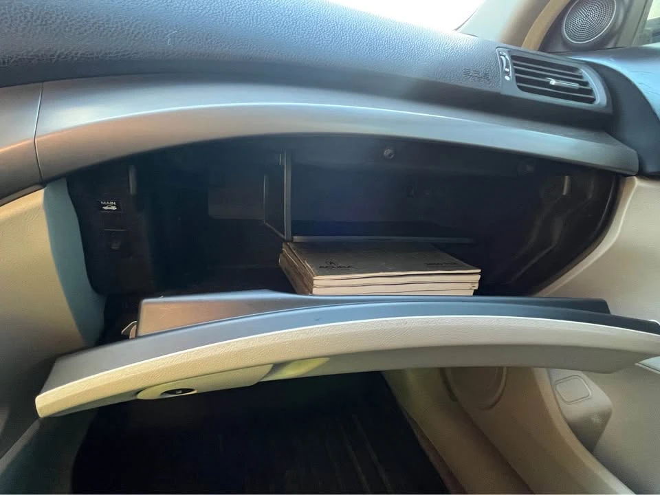 2010 Acura TSX 2nd Gen - Image 17 of 20