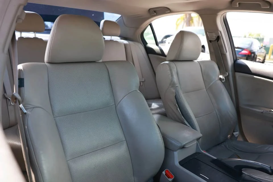 2010 Acura TSX 2nd Gen - Image 10 of 14