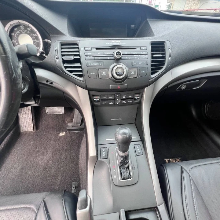 2010 Acura TSX 2nd Gen - Image 18 of 20