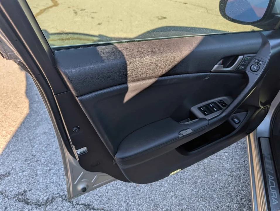 2010 Acura TSX 2nd Gen - Image 8 of 12