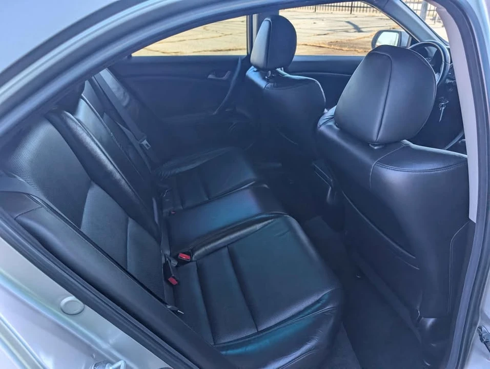 2010 Acura TSX 2nd Gen - Image 9 of 12