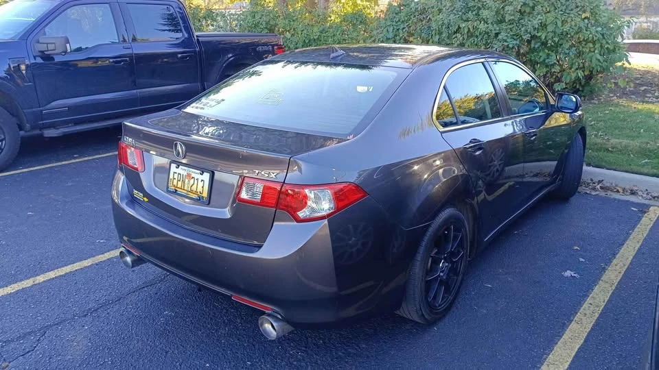 2010 Acura TSX 2nd Gen - Image 2 of 7