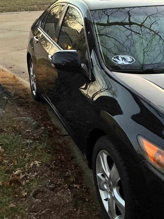 2010 Acura TSX 2nd Gen - Image 4 of 17