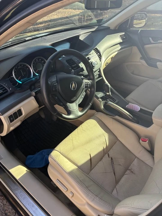 2010 Acura TSX 2nd Gen - Image 11 of 17