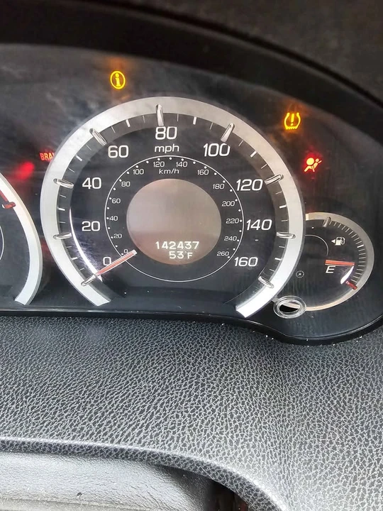 2010 Acura TSX 2nd Gen - Image 6 of 12