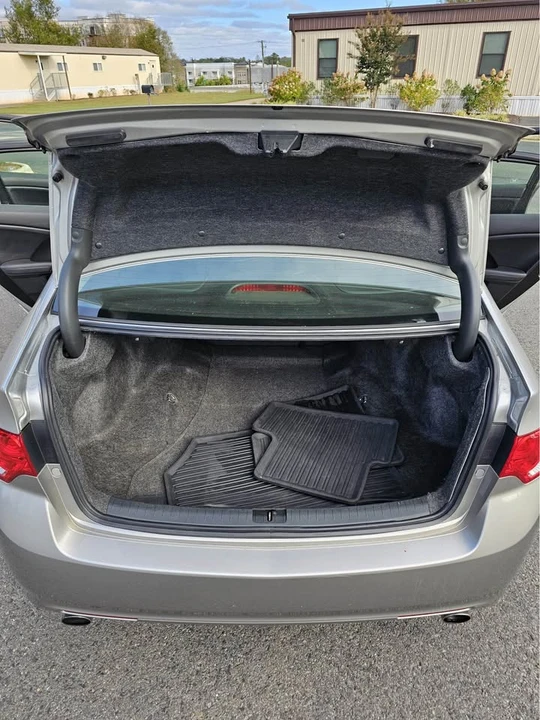 2010 Acura TSX 2nd Gen - Image 17 of 20