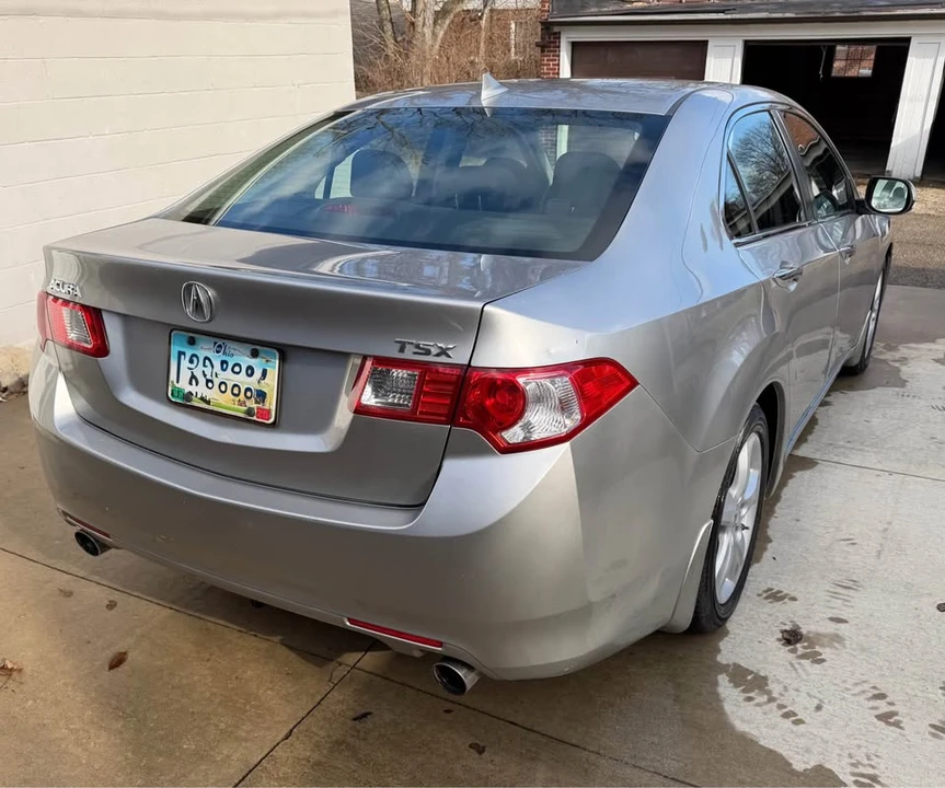 2010 Acura TSX 2nd Gen - Image 5 of 11