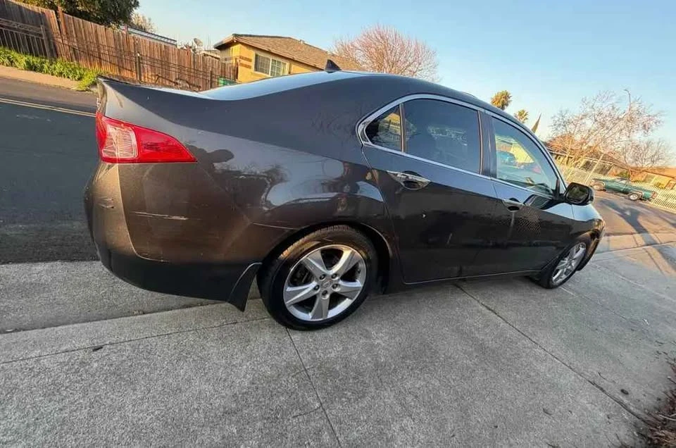 2010 Acura TSX 2nd Gen - Image 4 of 7