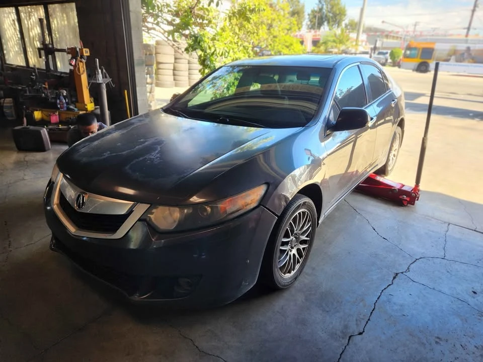 2010 Acura TSX 2nd Gen - Image 4 of 5