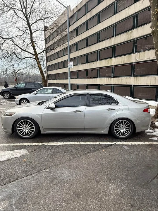 2010 Acura TSX 2nd Gen - Image 2 of 8