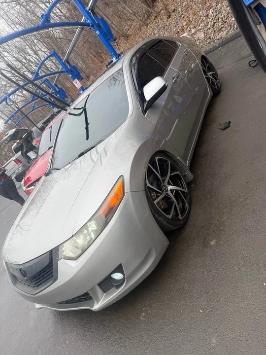 2010 Acura TSX 2nd Gen - Image 2 of 4