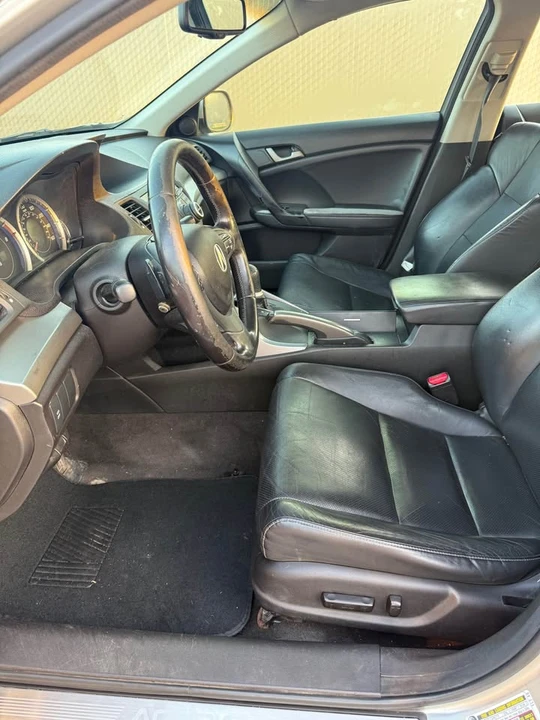 2010 Acura TSX 2nd Gen - Image 11 of 15