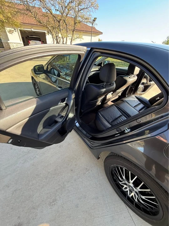 2010 Acura TSX 2nd Gen - Image 9 of 17