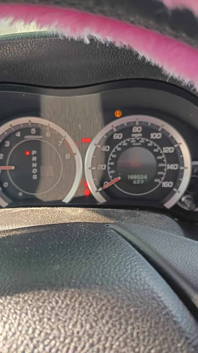2010 Acura TSX 2nd Gen - Image 2 of 4