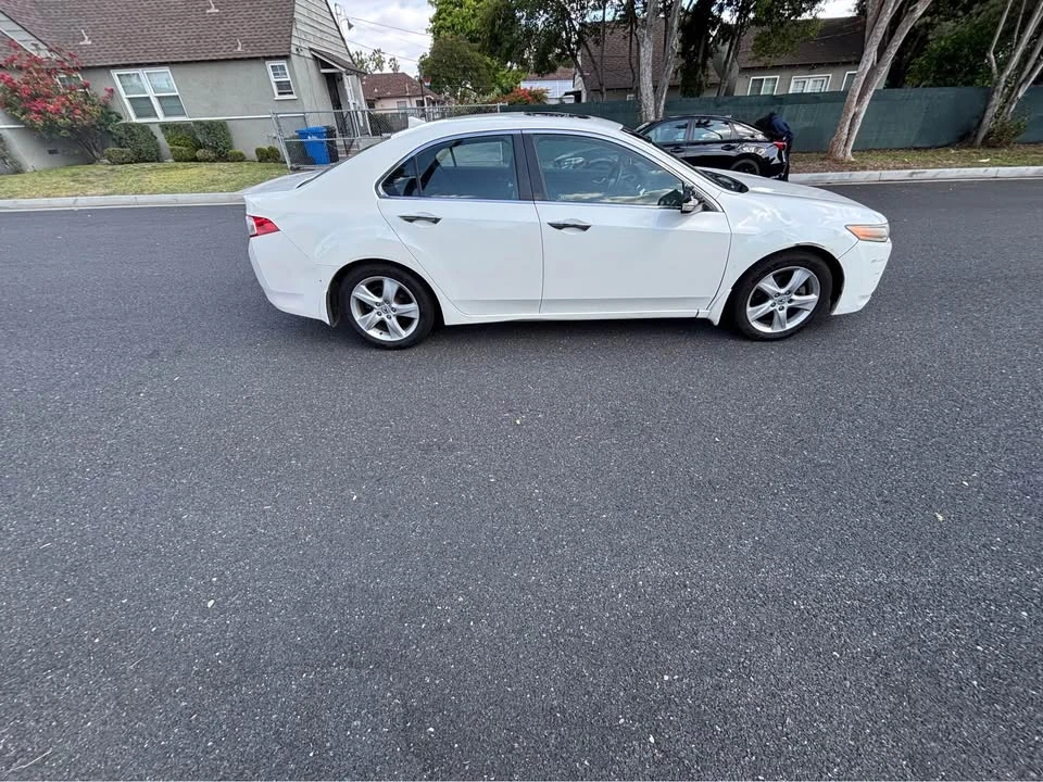 2010 Acura TSX 2nd Gen - Image 4 of 12