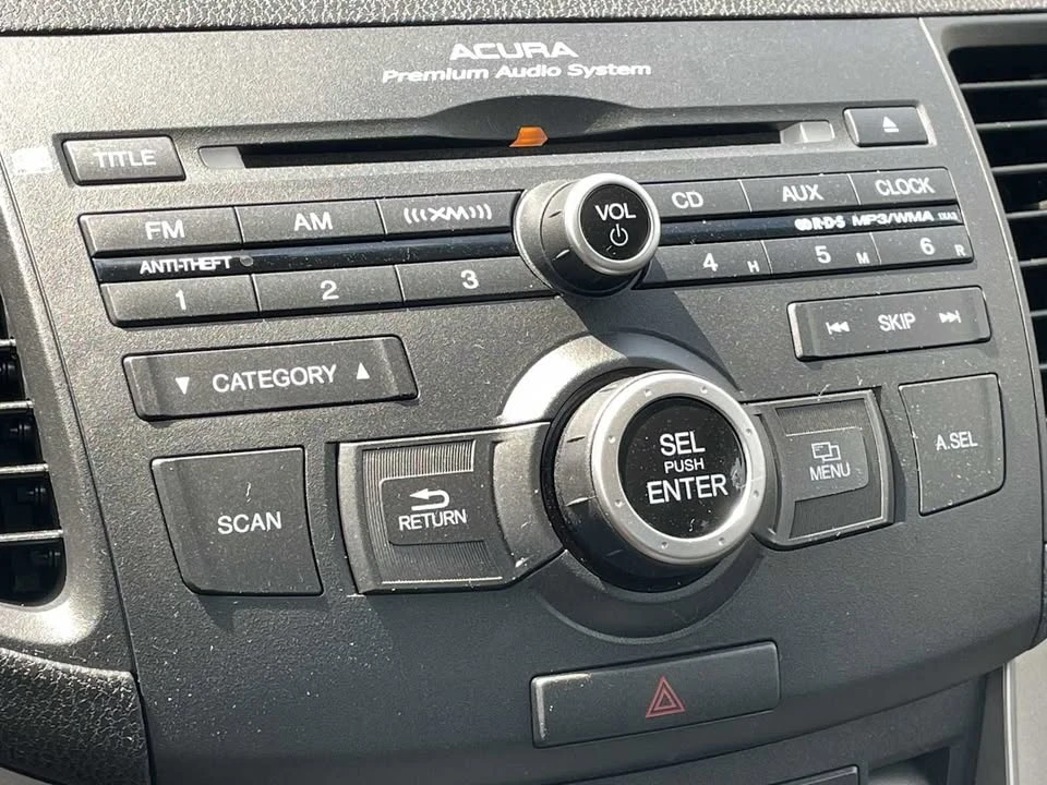 2010 Acura TSX 2nd Gen - Image 18 of 20