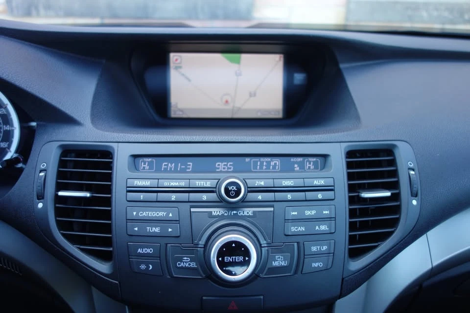 2010 Acura TSX 2nd Gen - Image 15 of 20