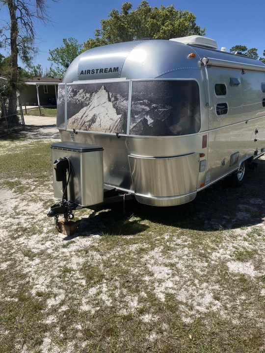 2010 Airstream - Image 3 of 31