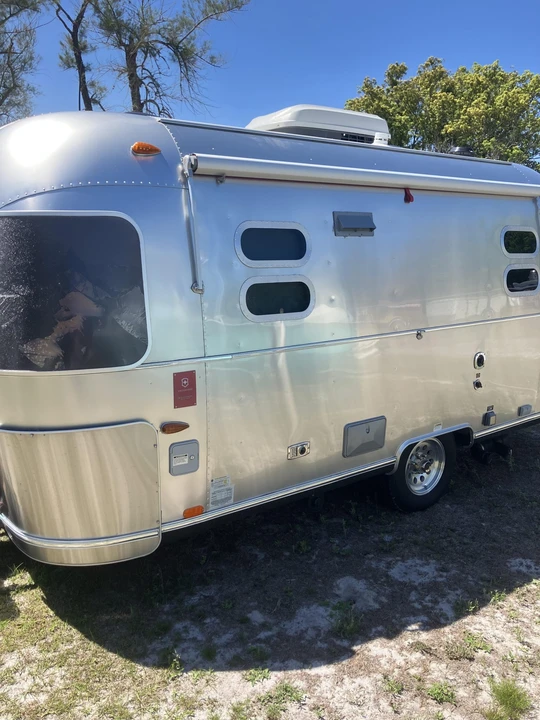 2010 Airstream - Image 11 of 31