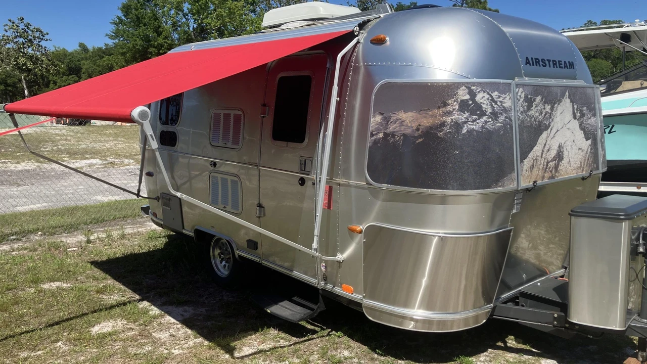 2010 Airstream - Image 4 of 31