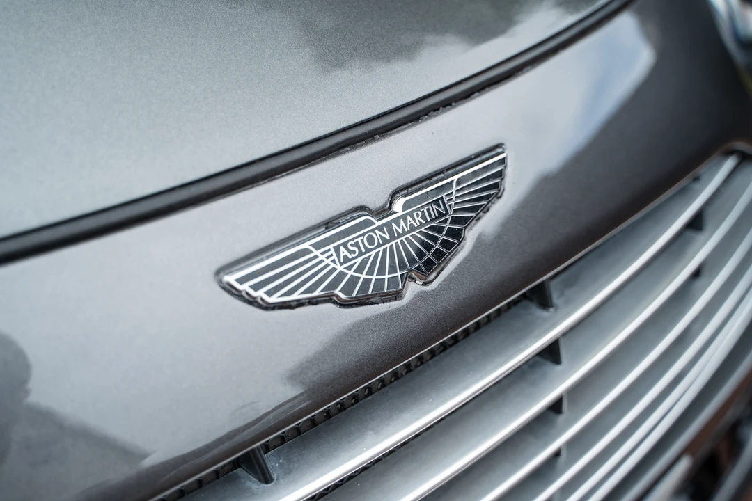 2010 Aston Martin - Image 9 of 31