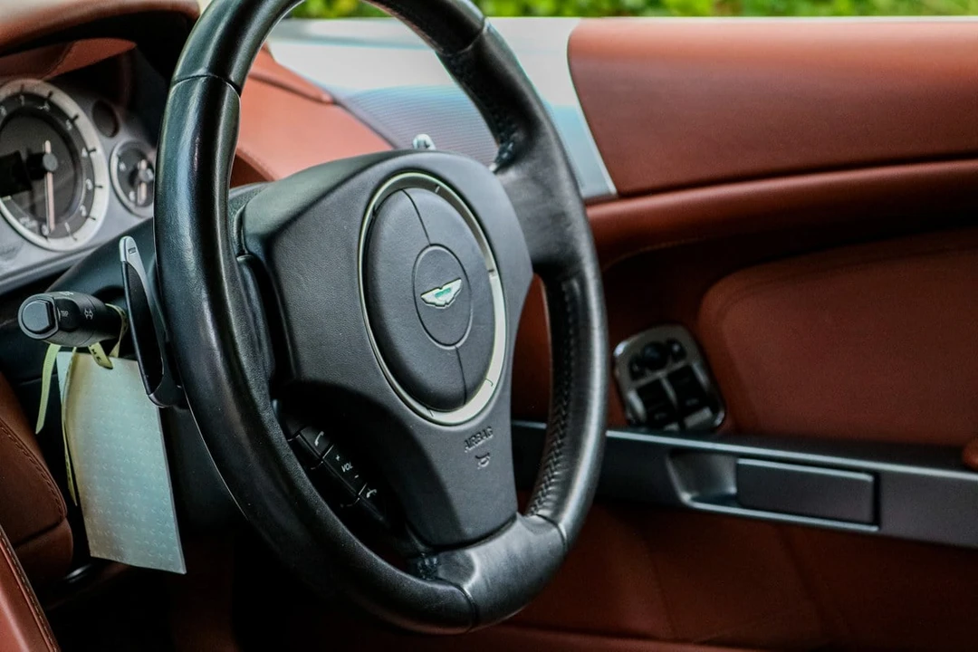 2010 Aston Martin DB9 - Image 18 of 30