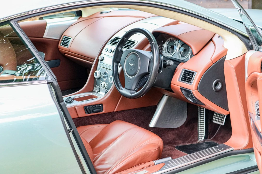 2010 Aston Martin DB9 - Image 15 of 30