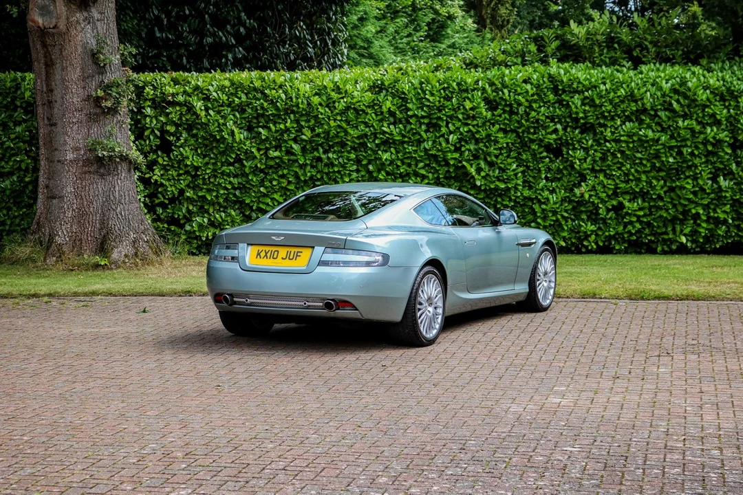 2010 Aston Martin DB9 - Image 10 of 30