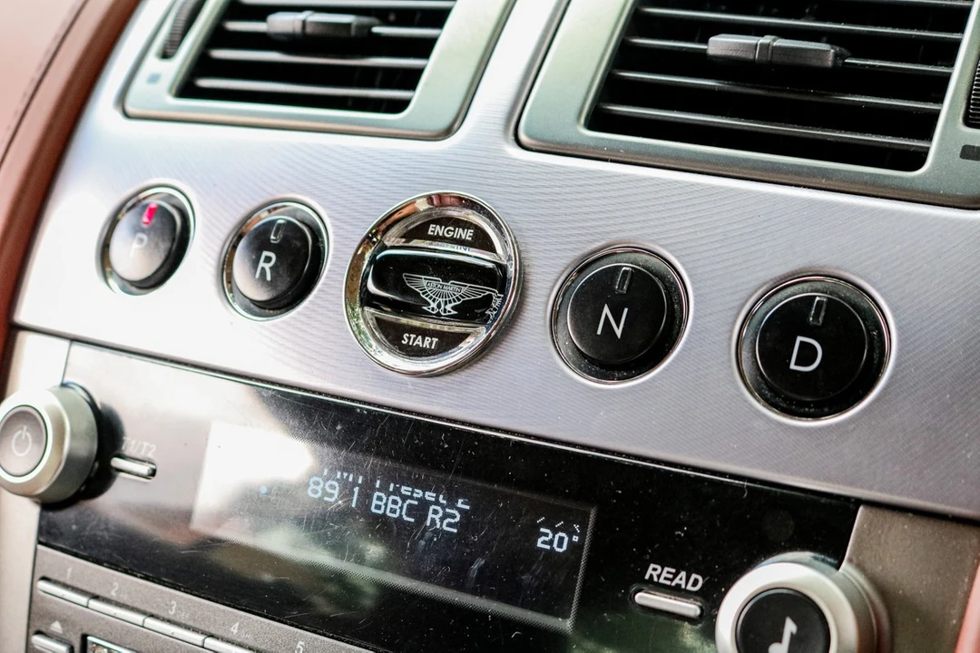 2010 Aston Martin DB9 - Image 23 of 30