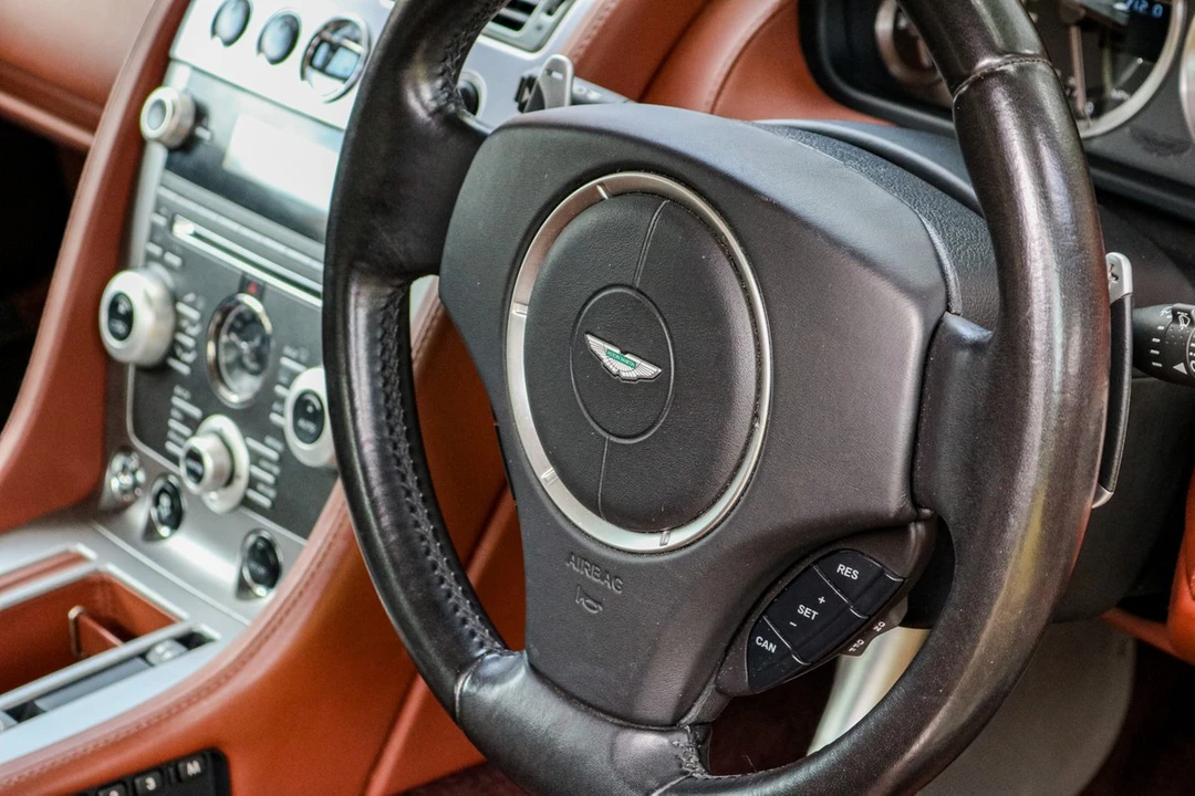 2010 Aston Martin DB9 - Image 17 of 30
