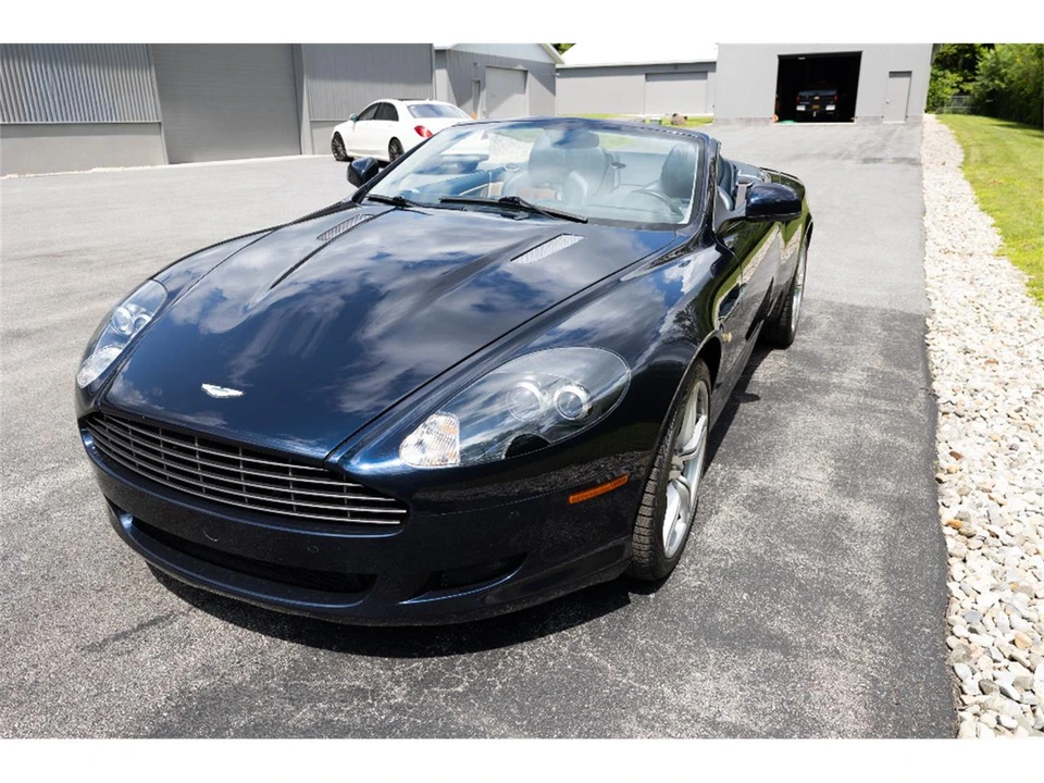2010 Aston Martin DB9 - Image 14 of 30