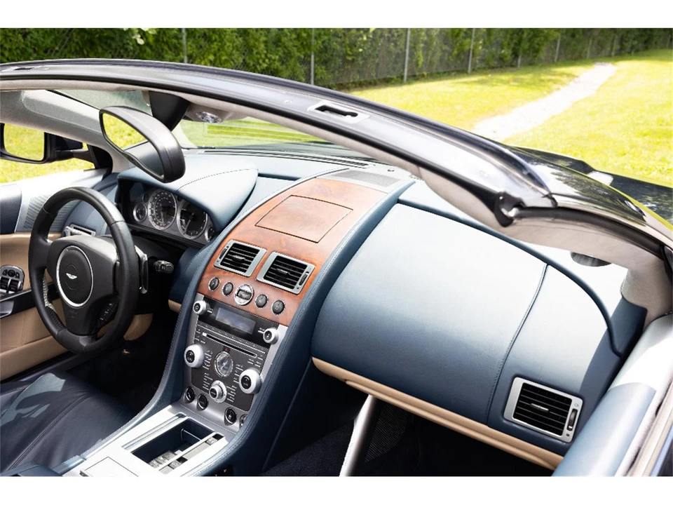 2010 Aston Martin DB9 - Image 18 of 30